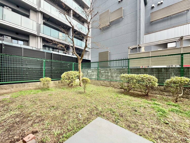 その他 朝の澄んだ空気や、夕方に吹く清々しい風を感じられるバルコニー。