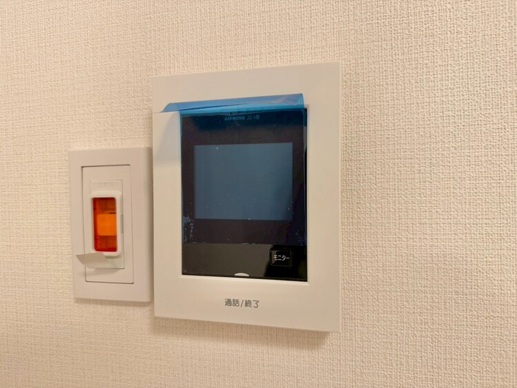 その他 誰が来てもわかる様にモニター付きインターホンを設置。