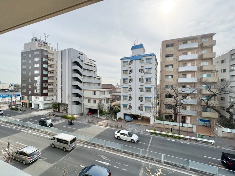 その他 眺望や窓からの景色が良いと、家で過ごす時間も快適です。