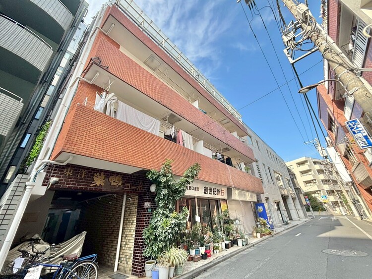 その他 飽きのこないシンプルモダンな外観です。