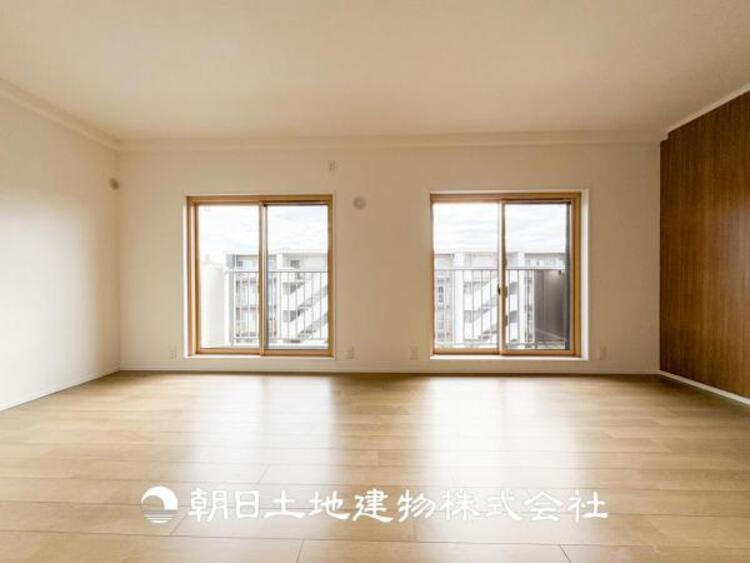 居間 【リビング】リビングで家族との時間、自分の時間を大切にできる空間を作りました。