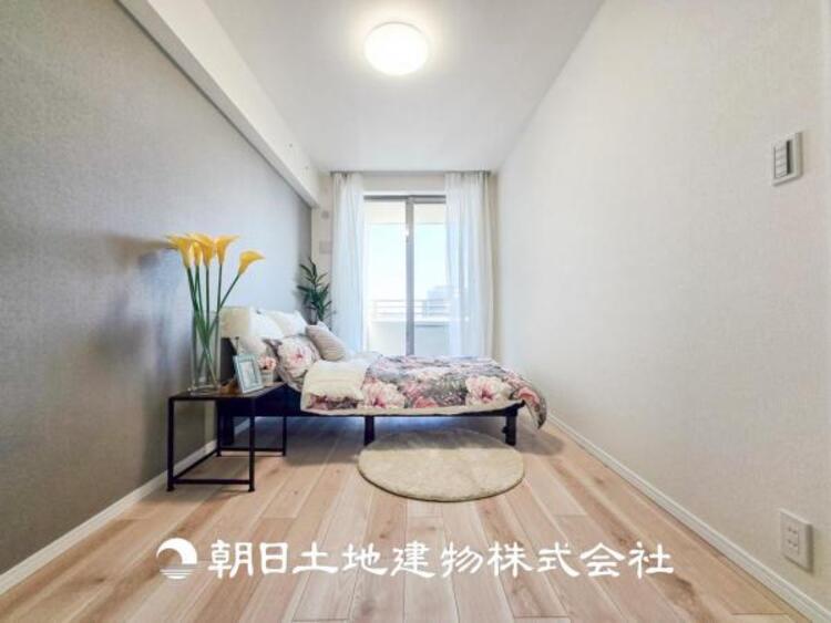 その他 【居室】爽やかな空間演出とセンス良く纏められた室内は素敵な寛ぎ空間です。