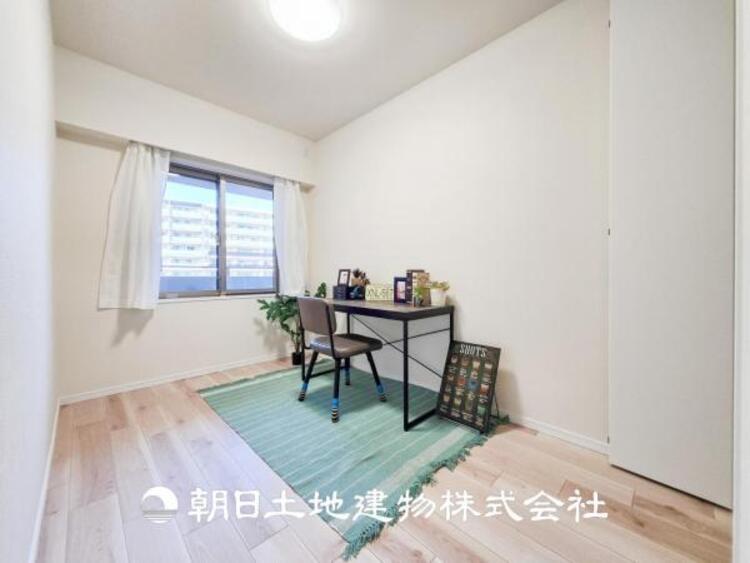 その他 【居室】趣味・感性で個性的に飾って頂けるようシンプルに仕上げてあります。