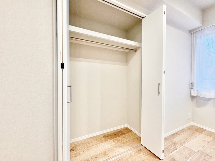 収納 居室にはクローゼットがあり、荷物もスッキリ収納して快適にお過ごしいただけます。