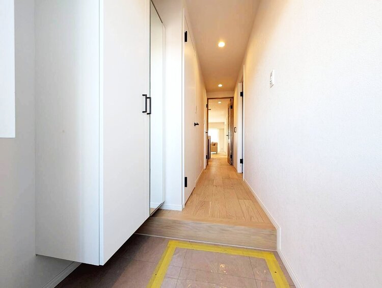 玄関 シューズボックスを完備した玄関です。