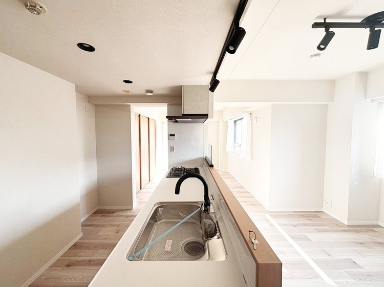 居間 過ごす時間が、たくさんの思い出として紡がれていく場所。