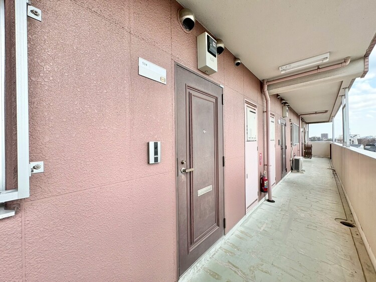 玄関 玄関を開ければ、そこは安らぎのご自宅。