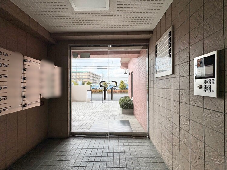 エントランス エントランスは、毎日の行き帰りで使う大事な空間です。