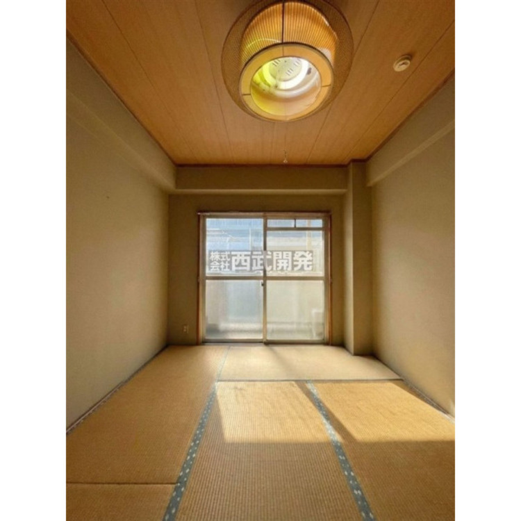 内装 ＣＧ加工により家具、備品を消しています。