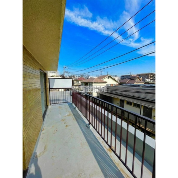 バルコニー ＣＧ加工により家具、備品を消しています。