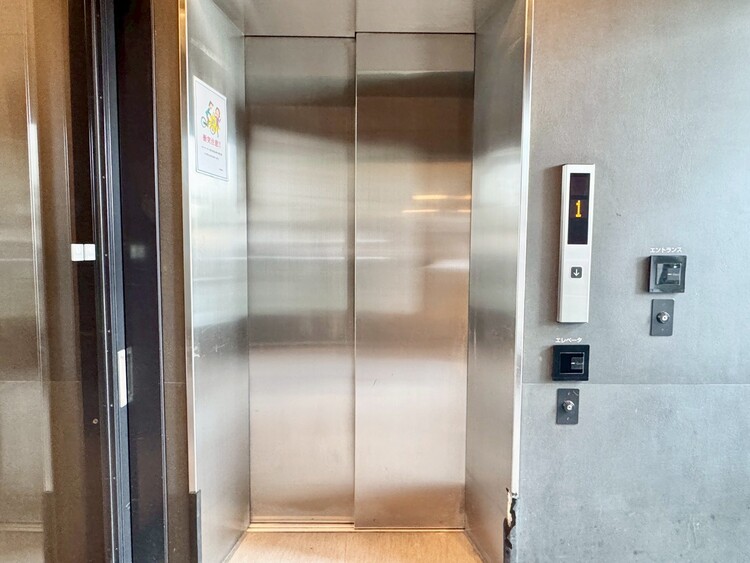 その他 エレベーター完備のため荷物が多くなっても安心。