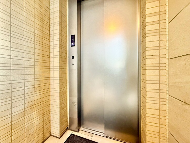 その他 エレベーター完備のため荷物が多くなっても安心。