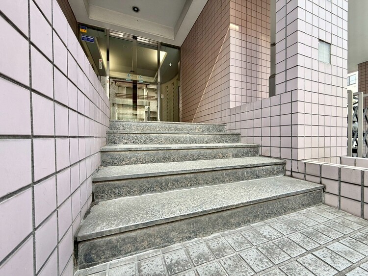 その他 清潔感のある落ち着いた雰囲気の玄関です。