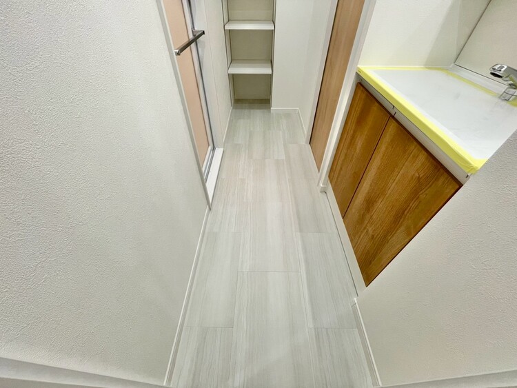 その他 十分な広さの脱衣所。