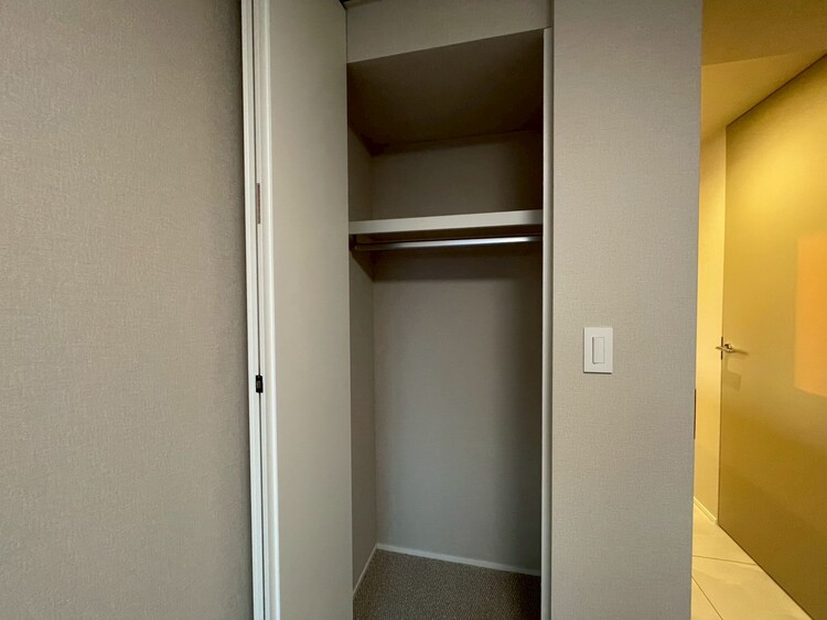 その他 収納スペースが付いていて、お部屋を広く使っていただけます。