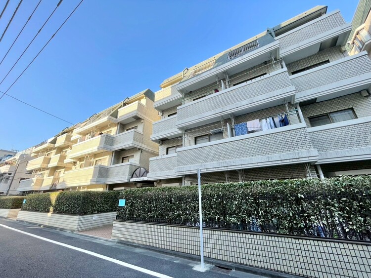 その他 飽きのこないシンプルモダンな外観です。