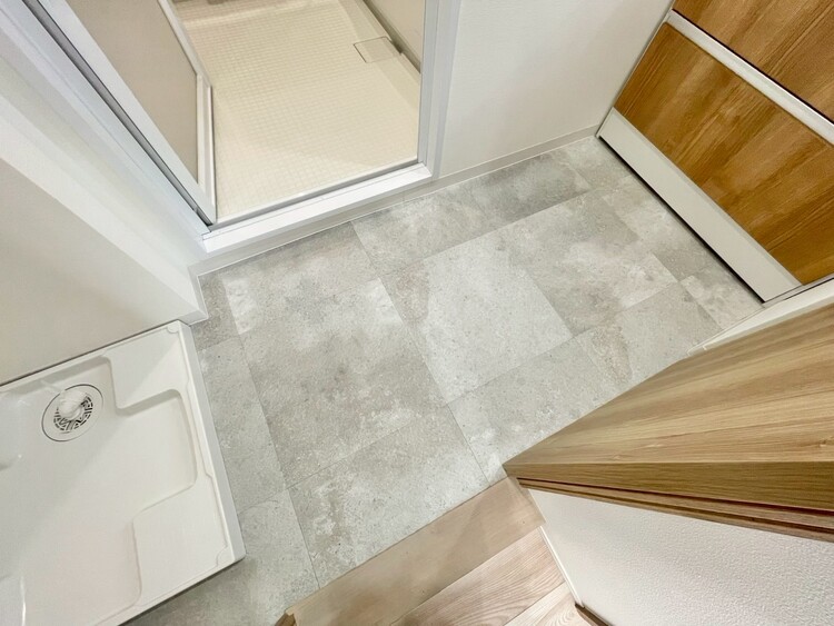 その他 十分な広さの脱衣所。