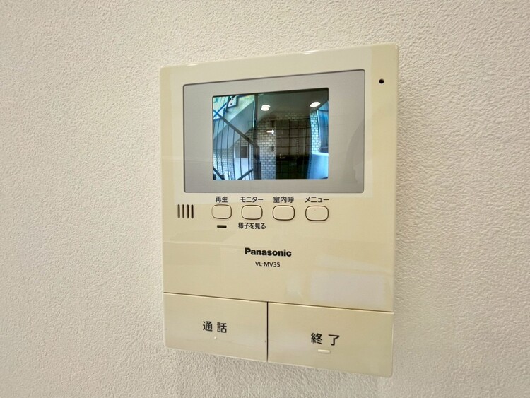 その他 誰が来てもわかる様にモニター付きインターホンを設置。