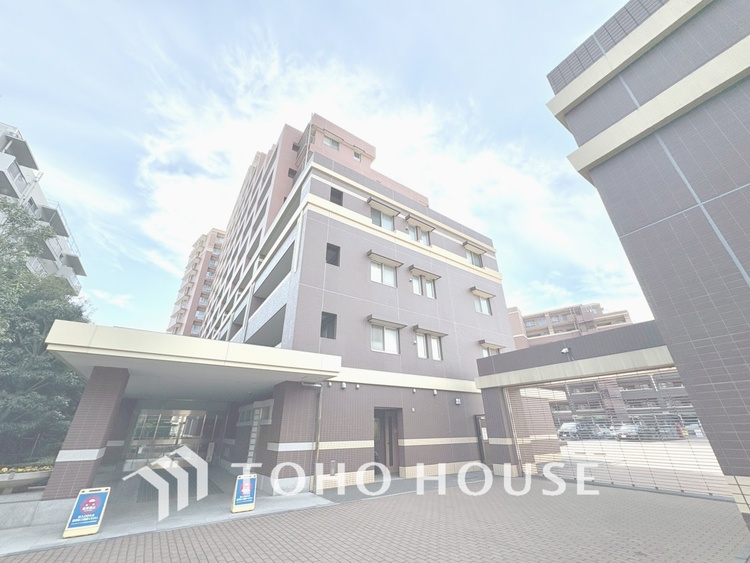 外観 【APPEARANCE】◆眩い◆光が燦々と入り、家族の笑顔を照らす。「いつまでも続いて」と願う夢のような毎日がここにある。