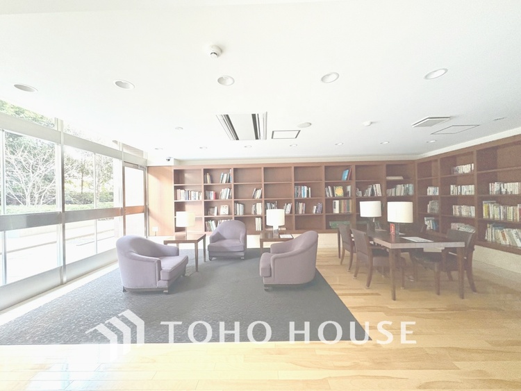 その他 【ENTRANCE】◆そびえ立つ◆我が家のシンボル。遠くの空が赤く染まる夕べが待ち遠しい。