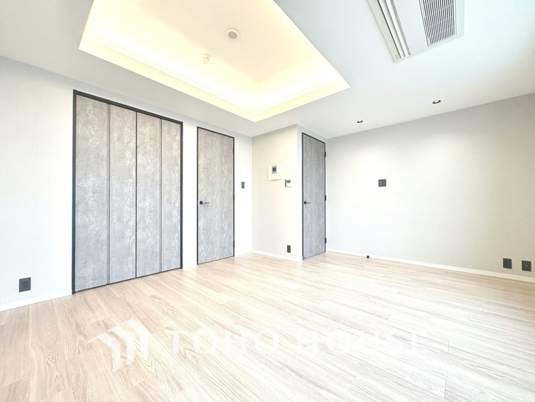 内装 【PRIVATE ROOM】◆快適◆な暮らしに不可欠な収納スペース。快適さとともに思い出も詰まっていく。