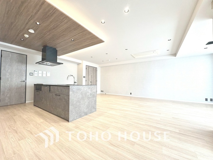 内装 【LIVING】◆Sunshine◆光が燦々と入り、いるだけで気持ちいい。「開放的でゆとりあるお部屋です。」