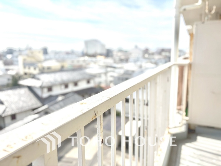 その他 【BALCONY】◆BLUE SKY◆自然の心地よさに包まれる。大開口の外に広がるのは爽やかな青空。