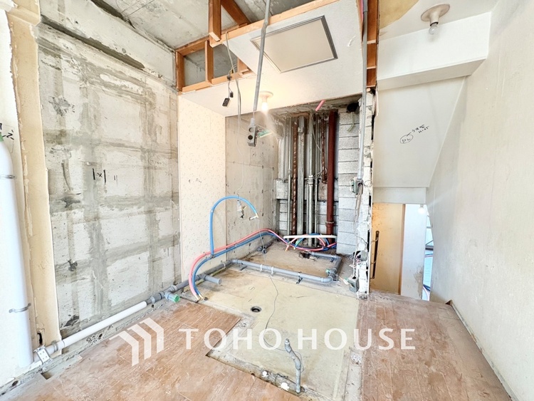 内装 現在改装中◆属毛離裏◆子は父を手本とし、母に愛育されて成長する。家族の深い繋がり。いつまでも大切にしたい。