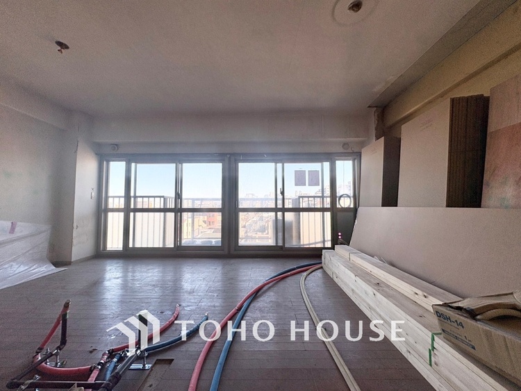 内装 現在改装中◆扉を◆開くとこの景色。家族の”おかえり”の声が聞こえてきそう。