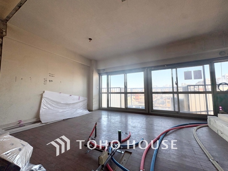 内装 現在改装中◆住む喜び、楽しさ、感動◆を君と共有したい。いつまでもずっと家族を見渡せるこの広い空間で。