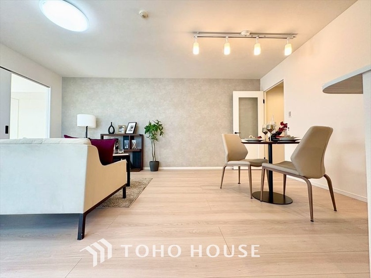 内装 【LIVING】◆家族◆愛する家族を一目で見渡せる。家族が集う空間。永遠に続く幸せな毎日を、ここで。