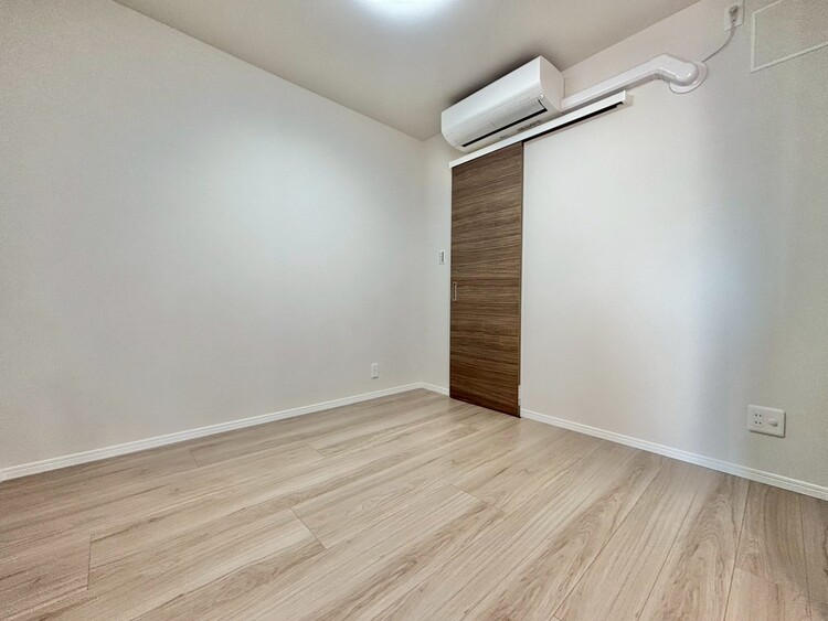 その他 清かで艶やかな時間をもたらしてくれる室内です。