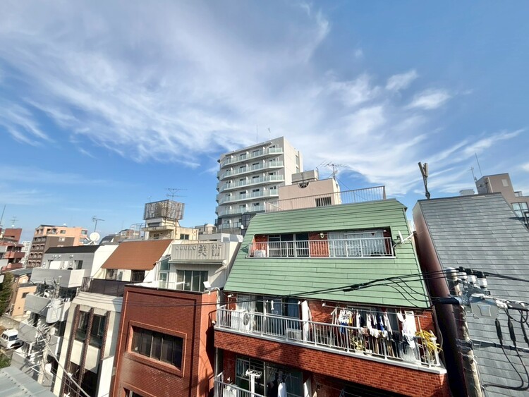 その他 眺望や窓からの景色が良いと、家で過ごす時間も快適です。