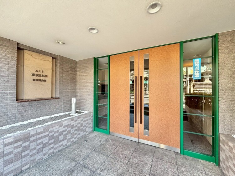 その他 上質感漂う玄関アプローチです。