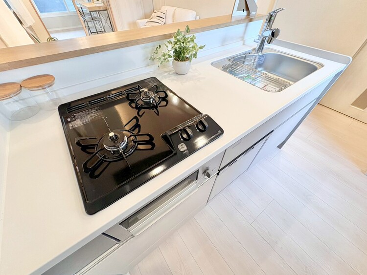 その他 使いやすくスタイリッシュなキッチン空間になっております。