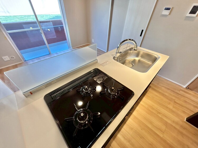 その他 開放感のあるキッチンスペース。調理をしながら、会話も弾みそうですね。