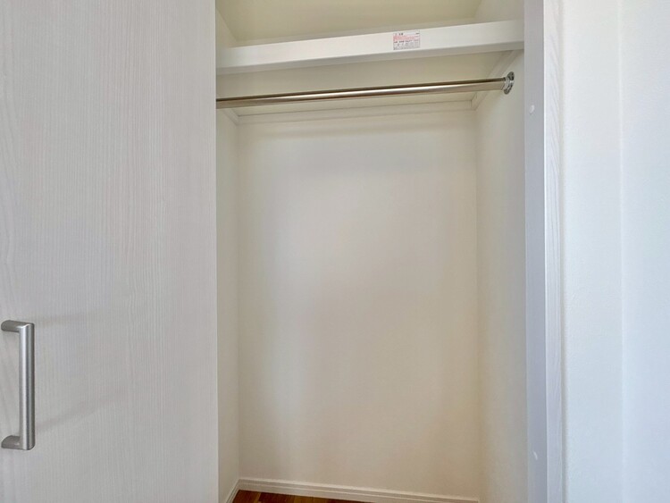 その他 収納スペースが付いていて、お部屋を広く使っていただけます。