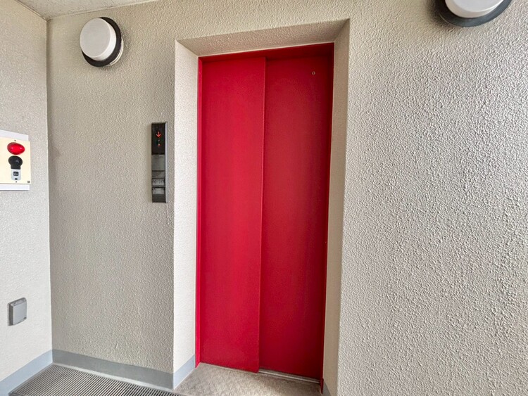 その他 エレベーター完備のため荷物が多くなっても安心。