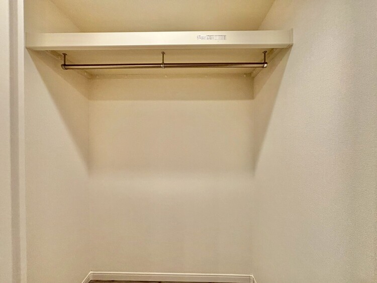 その他 収納スペースが付いていて、お部屋を広く使っていただけます。