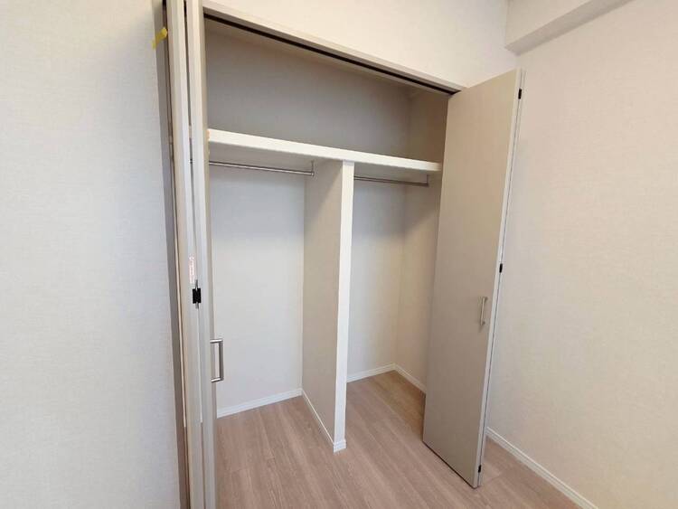 キッチン 収納スペースが付いていて、お部屋を広く使っていただけます。