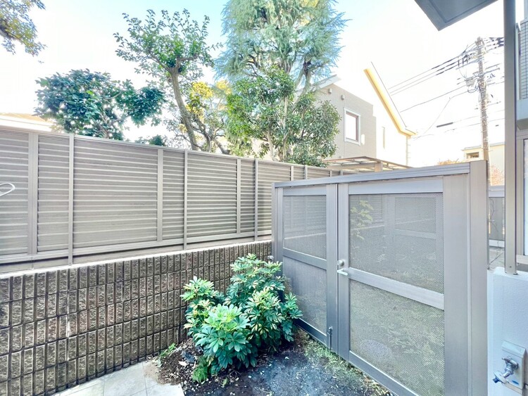 キッチン 陽当たり・通風・開放感に恵まれた環境です。