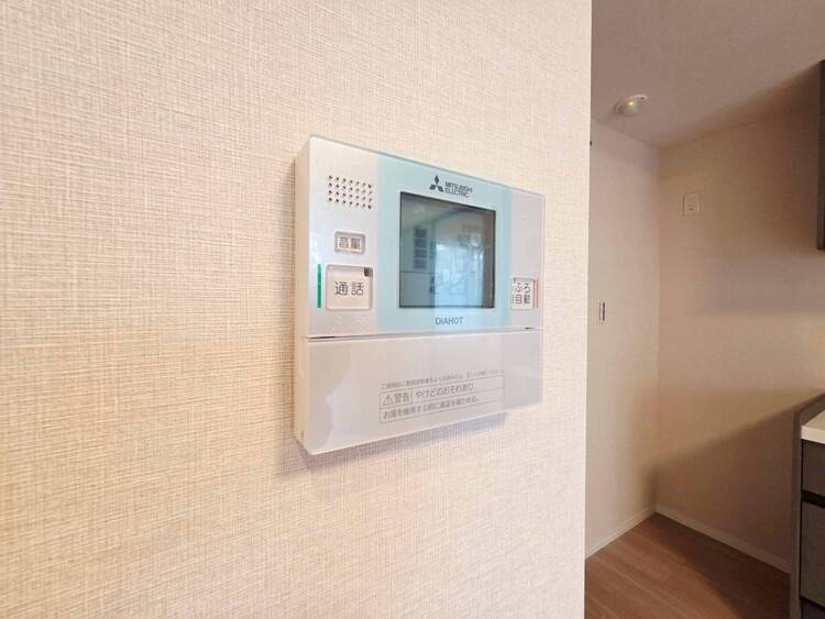 キッチン 見やすい画面で操作しやすい給湯パネル。