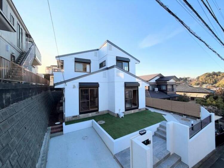 外観 ●〇物件の陽当りや通風・仕様設備やお部屋の大きさの比較、近隣・周辺環境や街並みなど、資料には掲載していない情報が現地にはたくさんあります。資料だけで不動産を購入できるという方はいません。ぜひ現地へ〇●