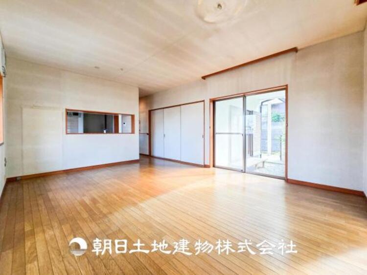 居間 【リビング】大切な人とともに、心穏やかに過ごすひとときになるリビング。