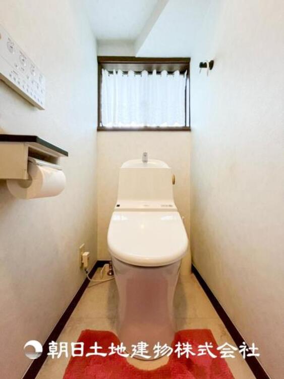 トイレ 【トイレ】大切な1人時間。寛ぎだけではない、快適な生活を送る為に必要なもの。毎日使う場所だから、より快適な空間に仕上げられています。