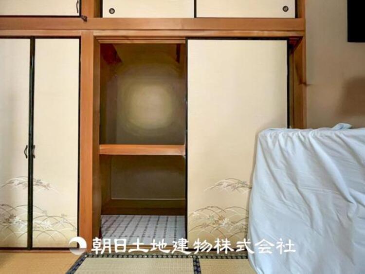 収納 【収納】シンプルかつ洗練されたデザインの収納スペース。