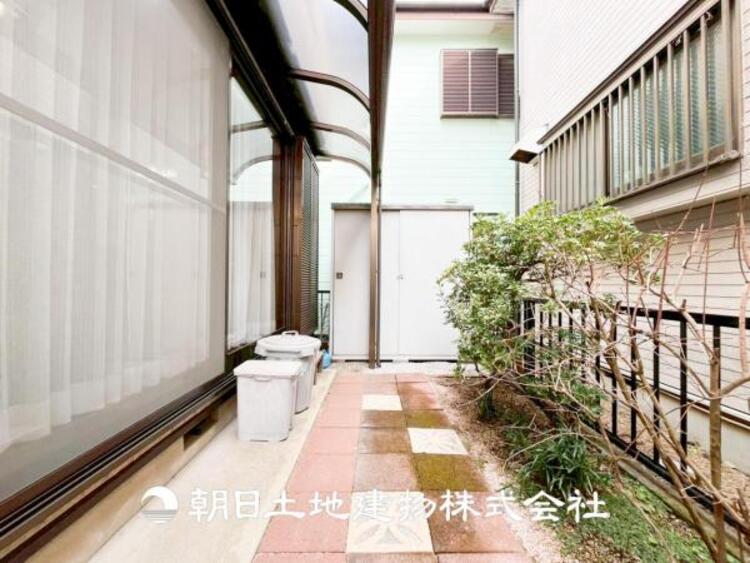 その他 【お庭】年中大活躍のプライベート空間になるお庭は、ご家族の団らんの場として最適なスペース。