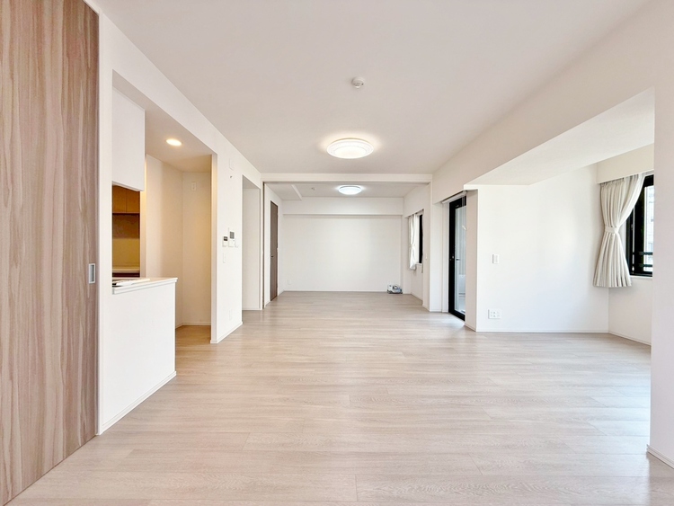 居間 過ごす時間が、たくさんの思い出として紡がれていく場所。