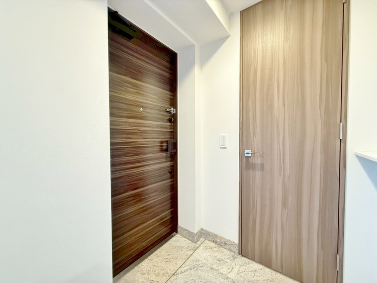 玄関 シューズボックスを完備した玄関です。