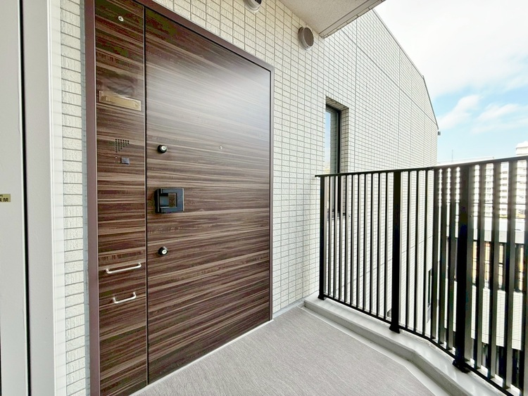 玄関 玄関を開ければ、そこは安らぎのご自宅。